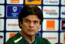 Crise chez les Éperviers : Chantage de Didier Six et Rencontre Gnassingbé-Adébayor à Accra Crise chez les Éperviers : Chantage de Didier Six et Rencontre Gnassingbé-Adébayor à Accra