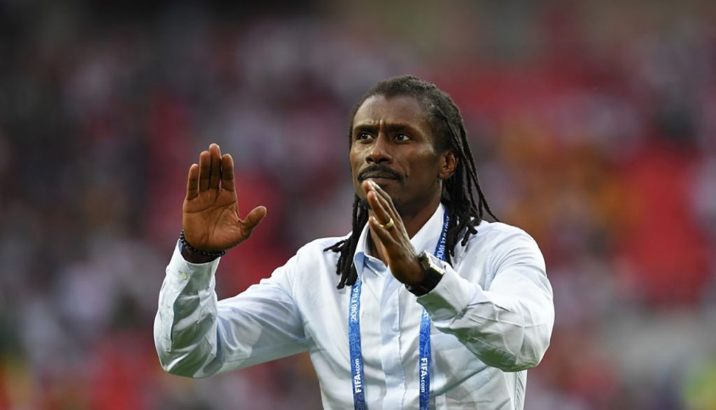 SÉNÉGAL: RESTER AVEC LES LIONS, ALIOU CISSÉ HÉSITE