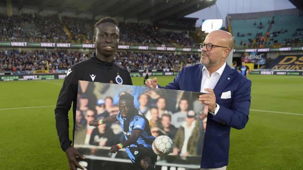 KRÉPIN DIATTA : LE SÉNÉGALAIS PROLONGE SON AVENTURE AVEC LE FC BRUGES