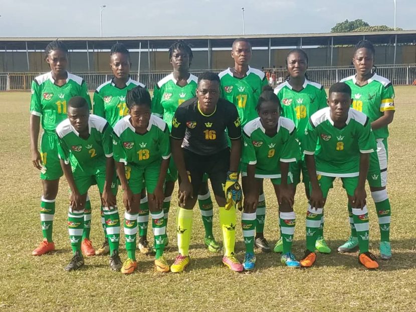 Foot féminin: les Éperviers dames battues par les Black Queens Foot féminin: les Éperviers dames battues par les Black Queens